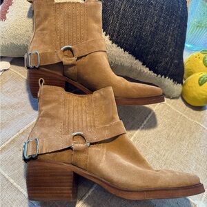 Sam Edelman Tan Bellamy Suede Short Cowboy Boot Size 9, worn once by me.
